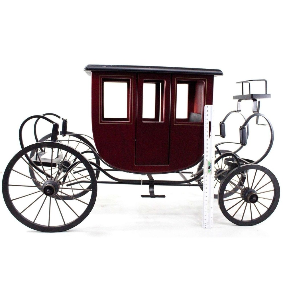 Byer's Choice carolers stagecoach carriage